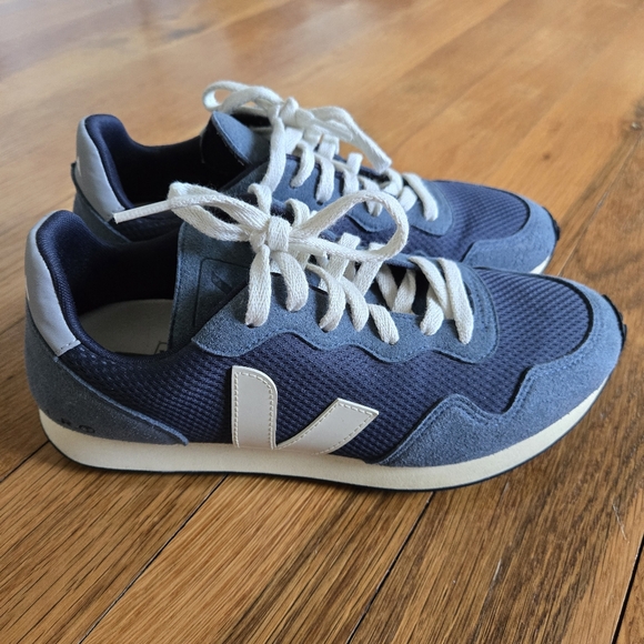 Veja Navy and Cream Women's Sneakers - Picture 2 of 12